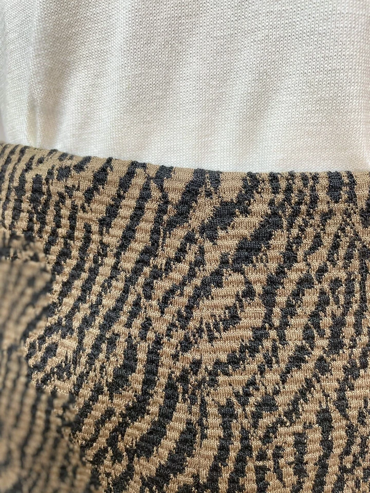 Falda Kay Unger Talla 6 Estampado Animal 29X23 Mezcla Lana Recta Lápiz Estilo Cebra Foto 3 de 4