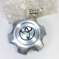 Toyota Genuine Oem Ornament Sub Assy Wheel Hub 4RUNNER GRN120 UZN210 42603-60500