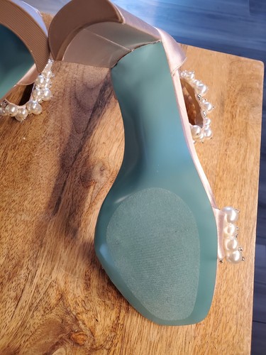 Tacones Betsey Johnson Cuentas Perlas Talla 8.5 Nuevos Sin Caja 4" Tacón Tan Hermoso - Imagen 8 de 8