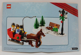 100% - 2012 LEGO CHRISTMAS SET 3300014 Horse Drawn Sleigh Bench Snow Minifigures