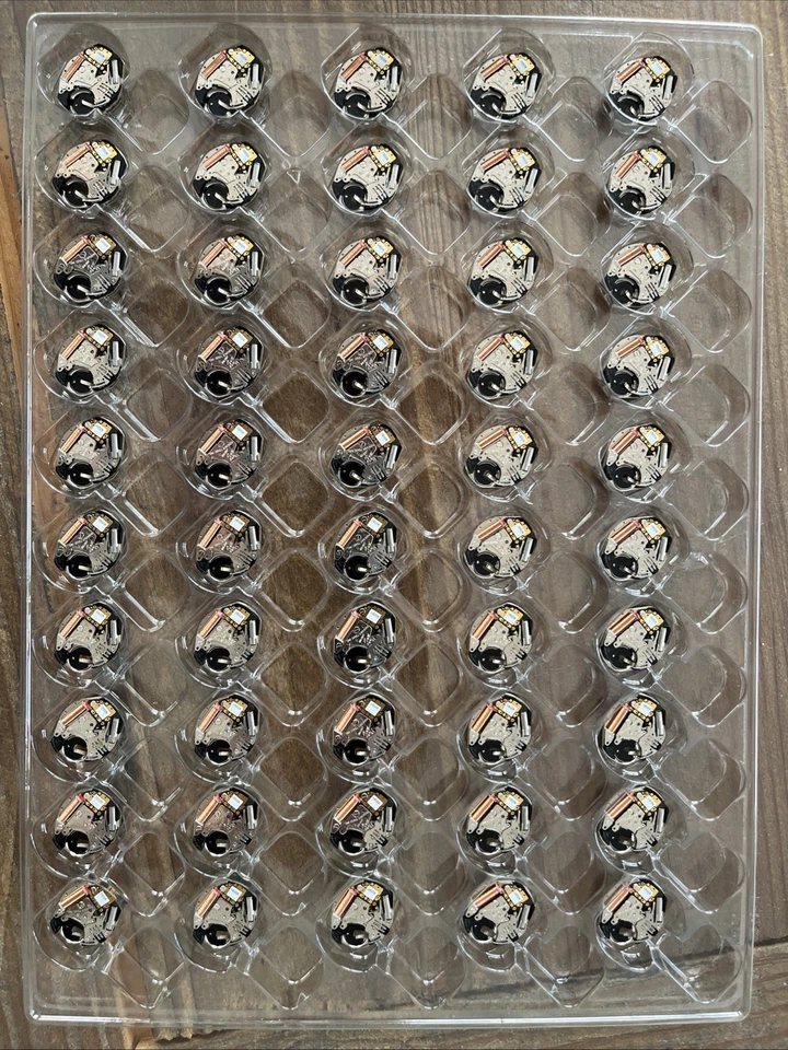 Lot De 50 Mouvements De Montres Quartz Neufs De Stock - PH09 - Photo 1/3