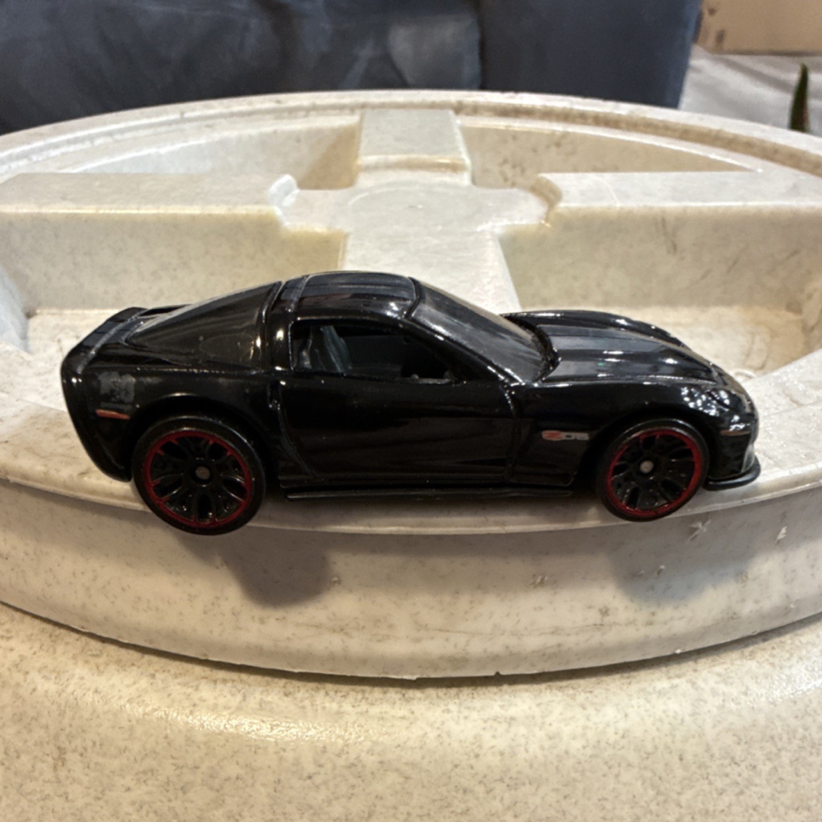Hot Wheels Corvette Z06 Chevrolet Black Diecast Toy Car 2012 1:64