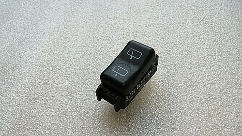 Mercedes Benz W124 - Heckscheibenwischer Schalter / SWITCH 1248210151 03836625