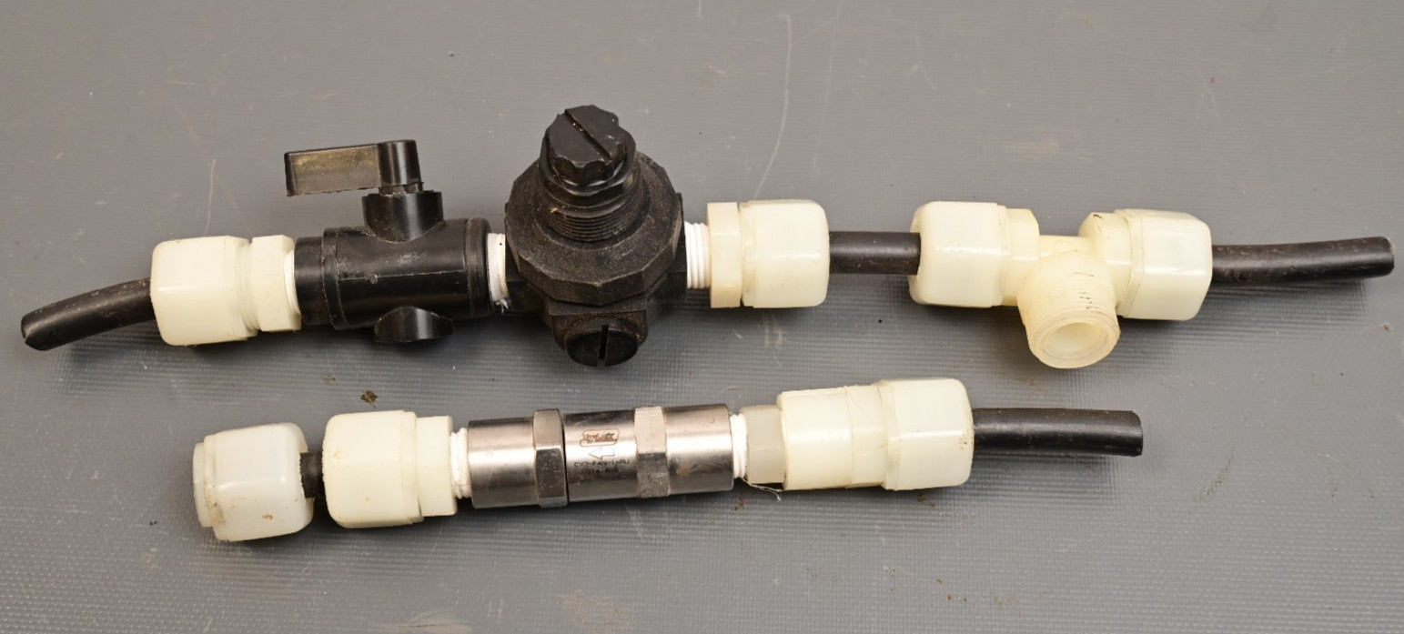 Parts Watts P60 Regulator Hy-lok Cv2-f4n-1-bu 316.ak5 W/misc