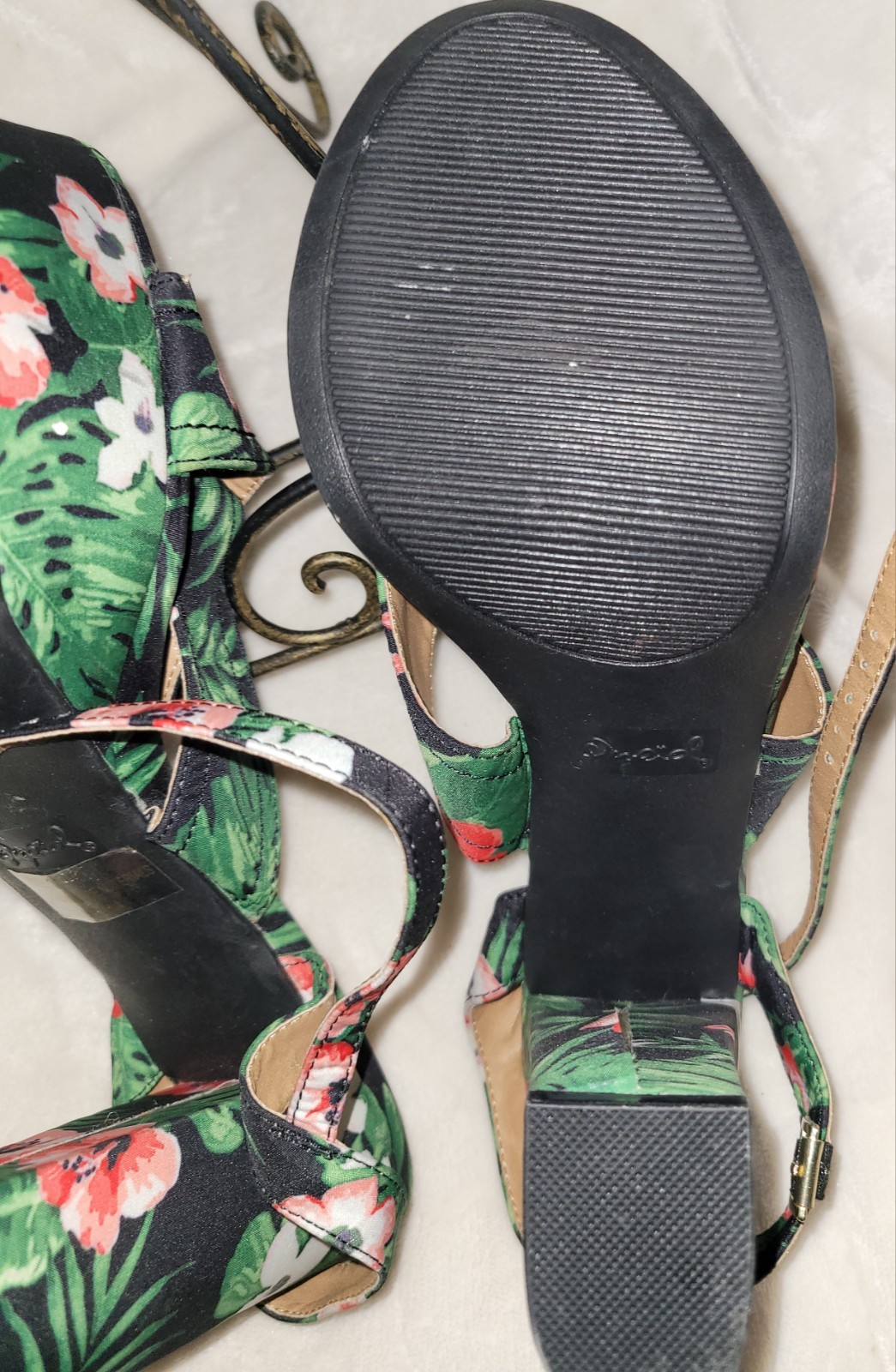 Qupid Tropical Print Thick Rectangular Strapped H… - image 10