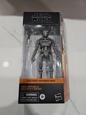 Star Wars  The Black Series New Republic Security Droid 6-Inch Sealed