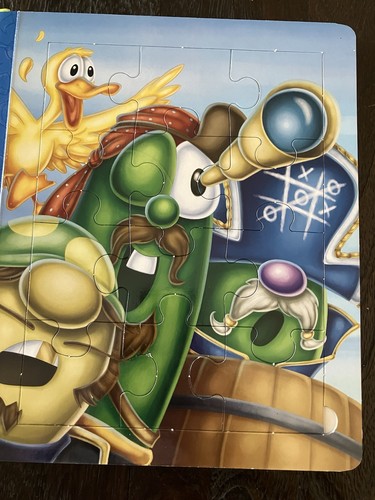 VEGGIE TALES LARRY AND FRIENDS STORY & PUZZLE BOOK 6 Puzzles With 12 Pieces 2007 - Picture 5 of 6