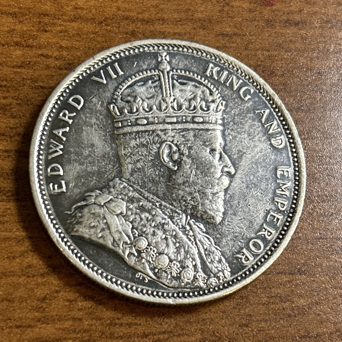 1904 B $1 Straits Settlements Edward VII Silver One Dollar XF/AU
