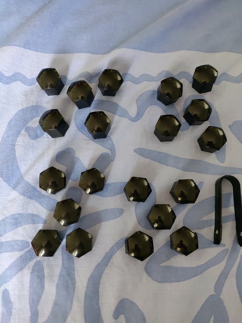 Tesla Model 3 Black Plastic Wheel Lug Nut Bolt Cover Caps with removal