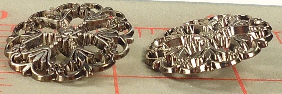 8 beautiful LG metal filigree shank buttons little star center Pewter color 7/8" - Image 3 of 4