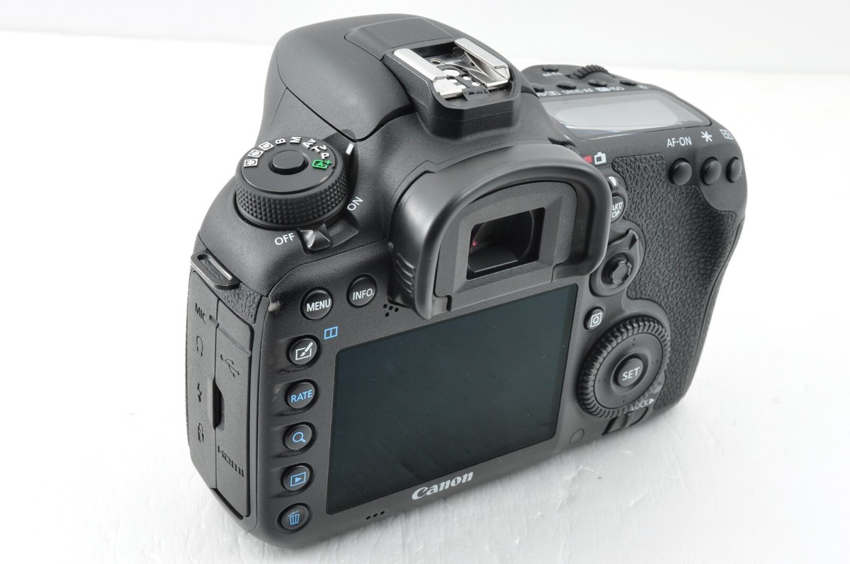 キャノンEOS7DmarkⅡ(G) Amazon.co.jp: Canon EOS 7D Mark II Digital SLR Camera , blk