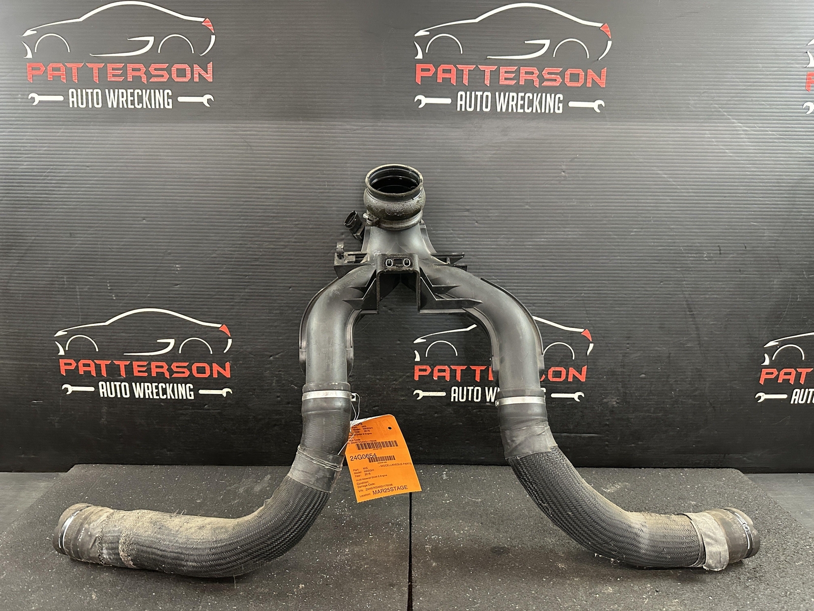 14-20 MASERATI GHIBLI S ENGINE AIR INTAKE TUBE HOSE DUCT PIPE OEM