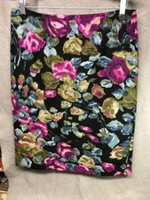 WOMEN'S TALBOTS FLOWER PATTERN SKIRT SIZE 10 SLIGHTLY USED