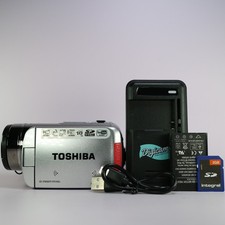 Toshiba Camileo X100 Compact Handheld HD Video Camcorder Silver Tested Full Set