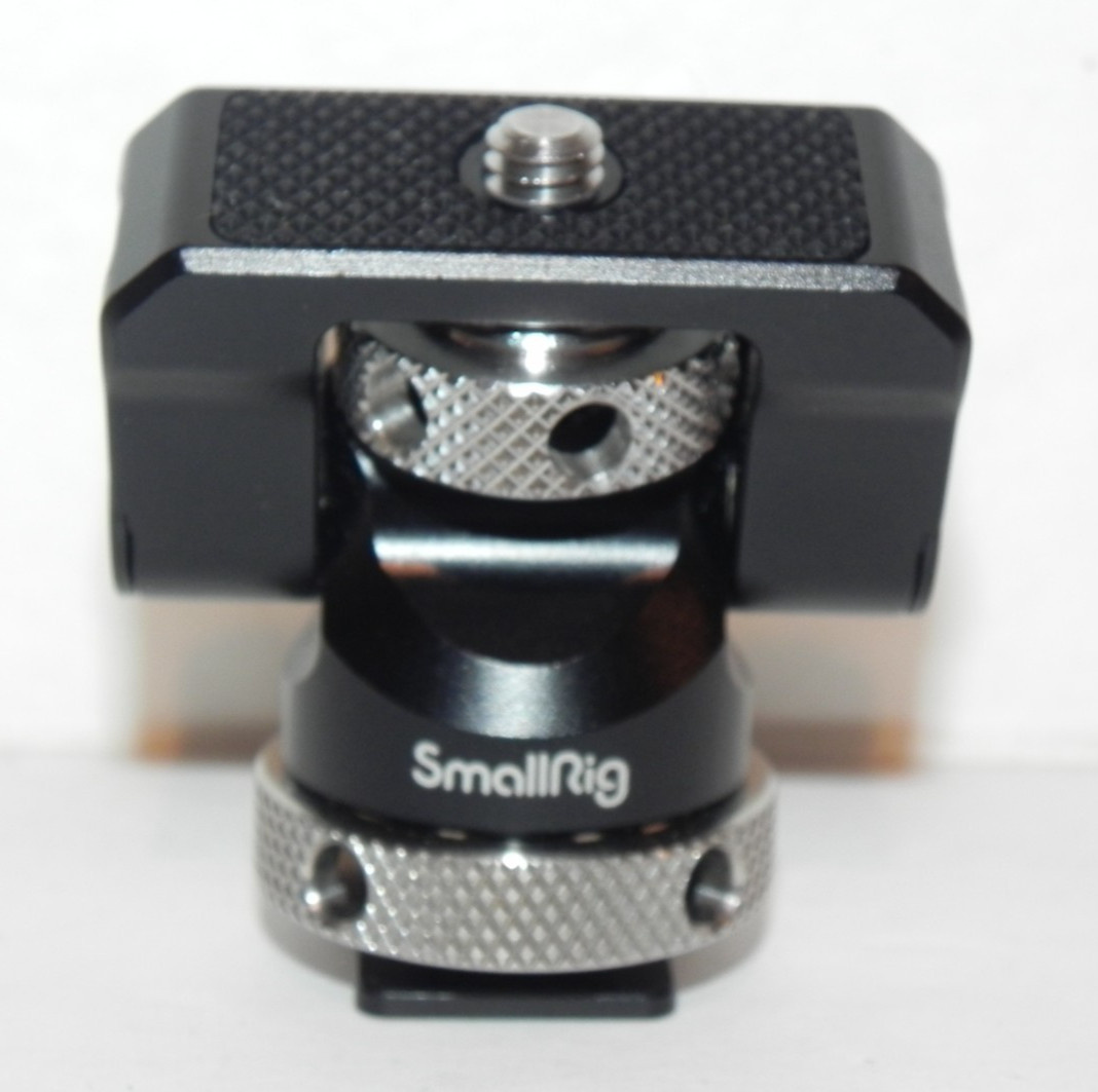 SmallRig Swivel & Tilt Monitor Mount