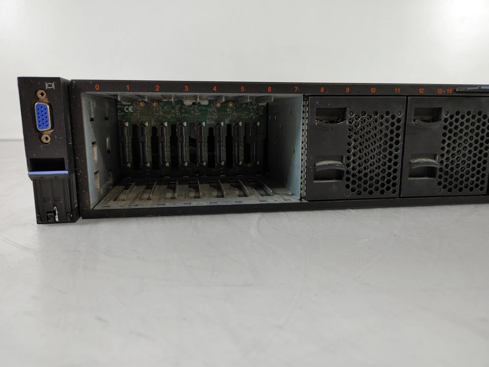 Lenovo System X3650 M5 1.90 GHz Intel Xeon E5-2609 v3 64 GB DDR4 Server No - Image 2 of 4