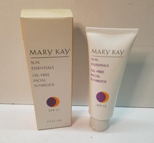 Mary Kay Sun Essentials oil-free Sunblock SPF 15 2.5 Fl OZ