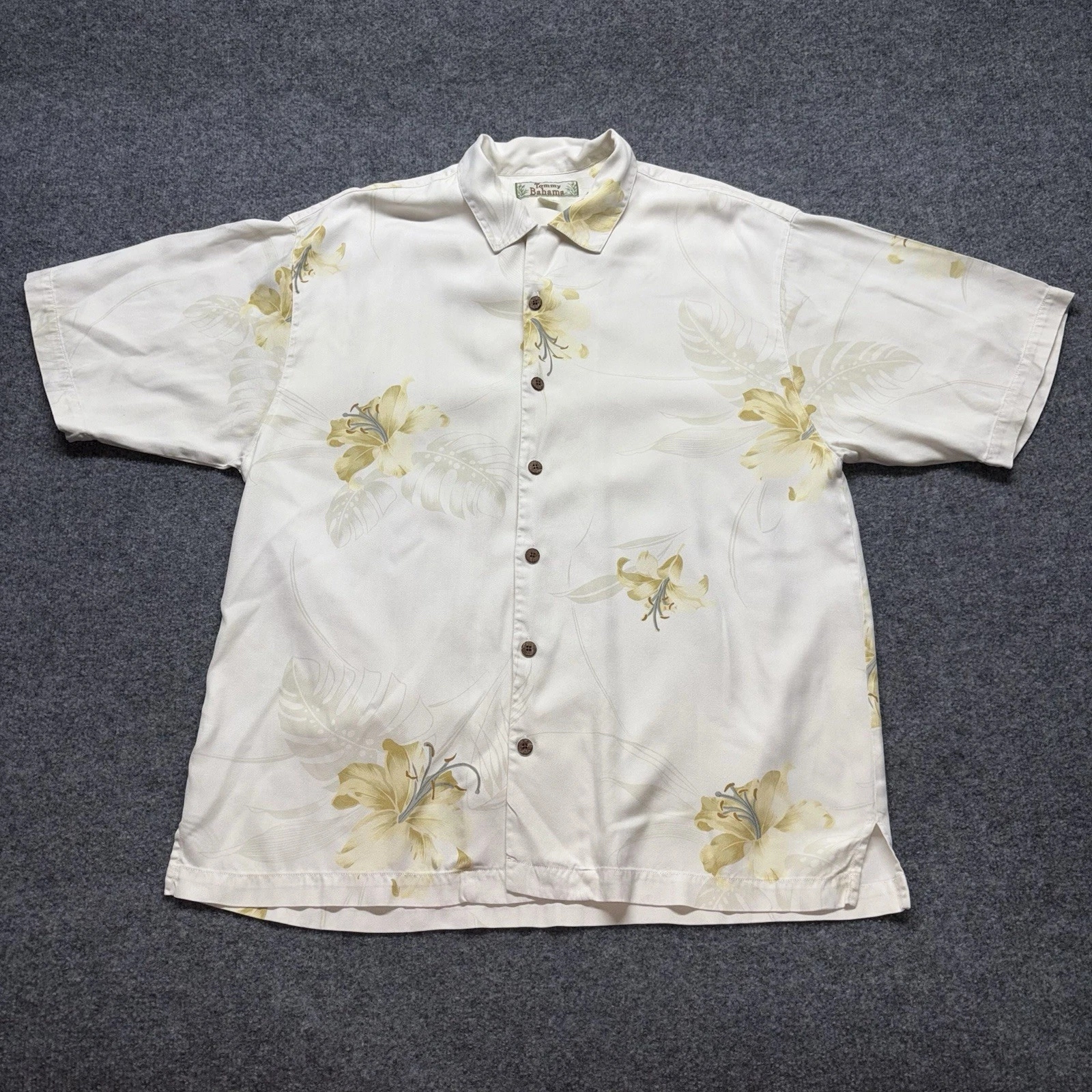 Vintage Tommy Bahama Shirt Mens L 100% Silk Loop Collar Hawaiian Floral Pattern