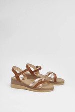 Good For The Sole Tan Flatforms Womens Daywear Sandals
