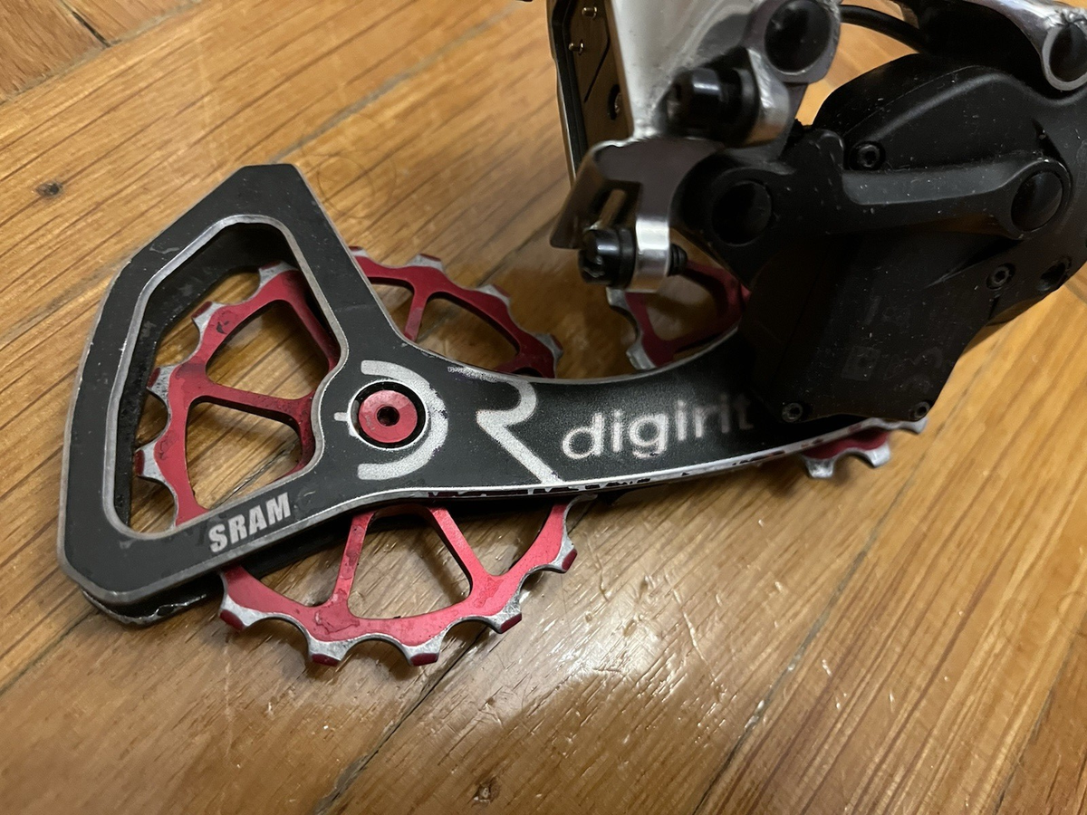 SRAM Red eTap 11 speed rear derailleur for Parts or Repair -NOT