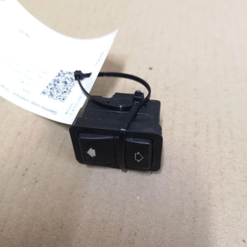 BMW 5 Touring E39 Fensterheber Schalter Vorne links 8368974 3.00 28702937