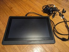 Wacom Cintiq 16 15.6" Graphic Tablet DTK-1660 Comes With Cables And STAND