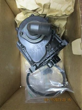 Genuine OEM Volvo D11 Mack MP7 oil separator 21122539