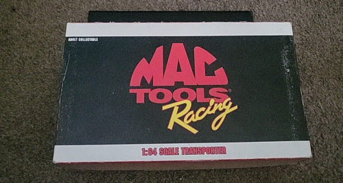 Mac Tools 1:64 Scale Transporter - Picture 2 of 5