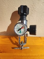 Victor Oxygen Flowmeter Regulator with Pressure Gauges Model VMS-15SY