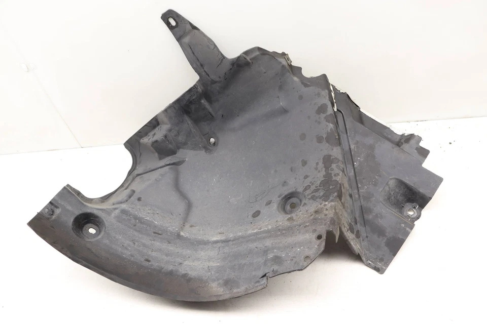 12-15 MERCEDES-BENZ C250 - Guardabarros delantero derecho / Protector contra salpicaduras - PIEZA TRASERA Foto 3 de 4