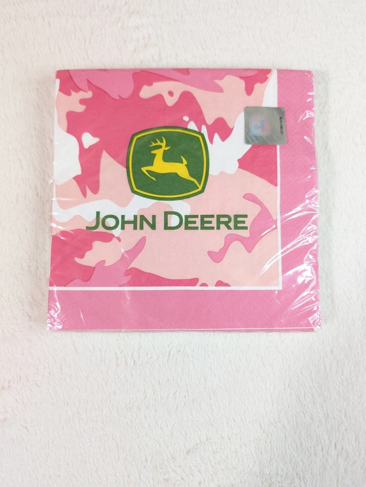 Juego de platos y servilletas John Deere rosa camuflaje | Decoración de fiesta de chicas de campo Foto 3 de 4