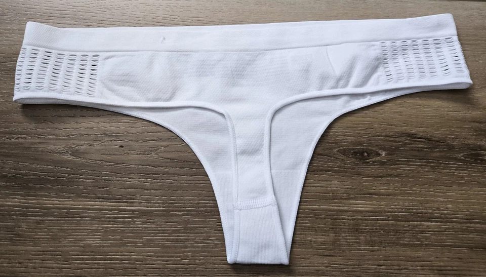 Calcinha fio dental Victoria's Secret rosa branca lisa sem costura malha desfiada logotipo M - Imagem 2 de 3