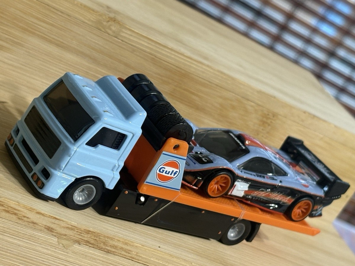 Hot Wheels 1997 McLaren F1 GTR W/ HAULER Loose Premium GULF MINT