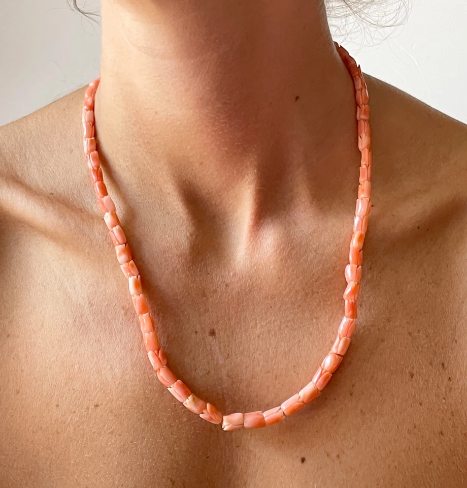COLLANA DI TULIPANI DI CORALLO ROSA NATURALE AL 100% vintage - Immagine 2 di 4