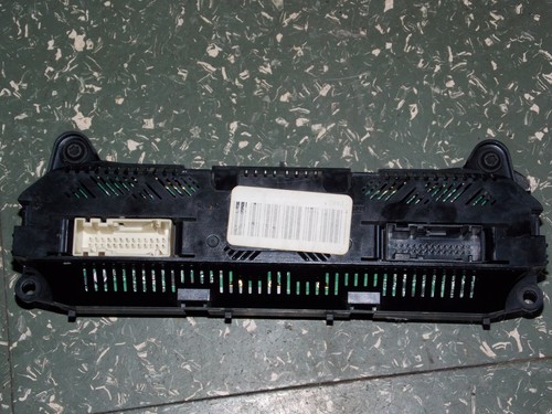 2012 FORD FOCUS TEMP AC HEAT CLIMATE CONTROL AUTOMATIC - Picture 2 of 4