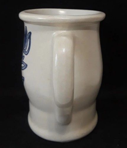 Vintage Pfaltzgraff Yorktowne Stoneware Blue Tulip Barrel Coffee Mug 7-288 - Picture 2 of 7