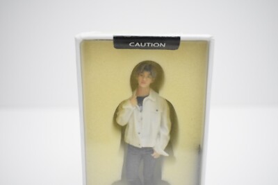 BTS 防弾少年団 SK telecom テレコム公式　フィギュア　テヒョン V BTS-SKT Official Figure Limited Edition 9cm V Taehyung RARE HTF | eBay