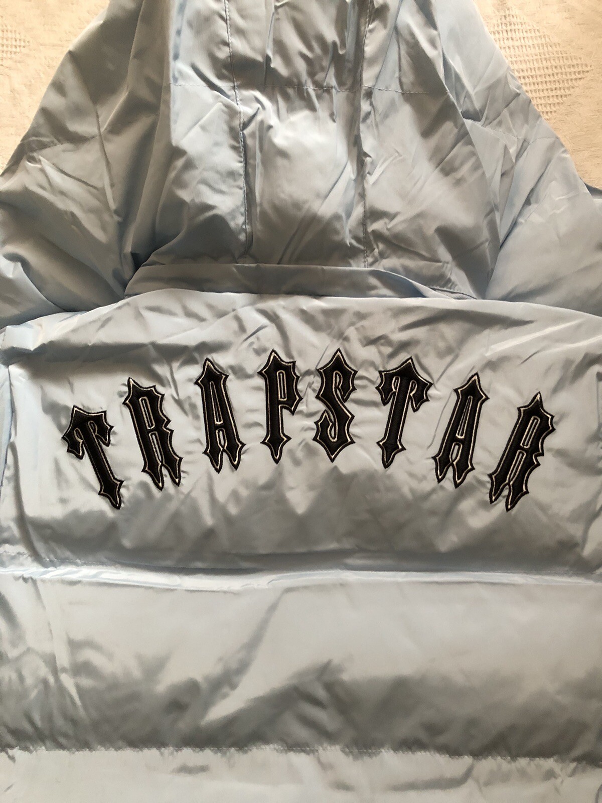 Trapstar Irongate Jacket Size Large Ice Blue Mens *BRAND NEW WITH TAGS