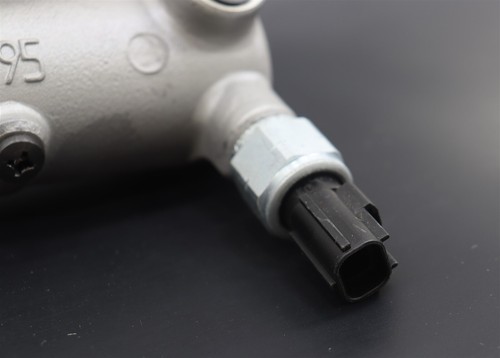 NEW Motorcraft Brake Master Cylinder BRMC-239 Ford Excursion 00-05 F-53 06-15 - 第 5/7 張圖片