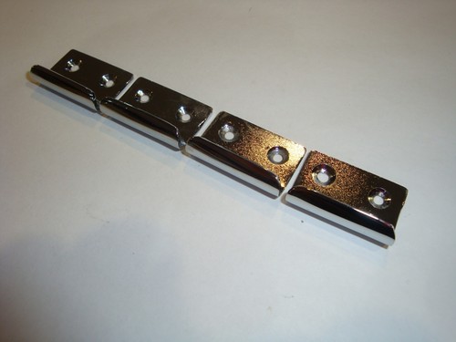 (3762)Z18 Jaguar XKE Etype Roadster Top Tonneau Hook Plates - Picture 2 of 2