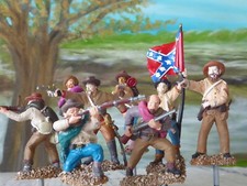  8 Civil War Confederate Toy Soldiers 1/32 by TSSD. Hand painted 