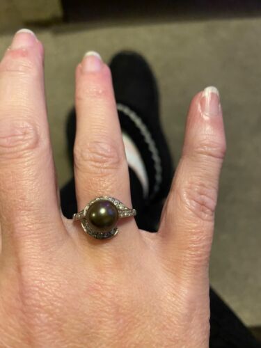 Black Cultured Pearl and Diamond ring. - Picture 6 of 6