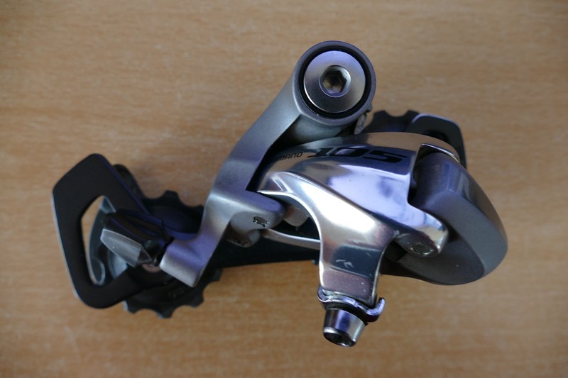 SHIMANO 105 RD-5700 GS Rear Derailleur