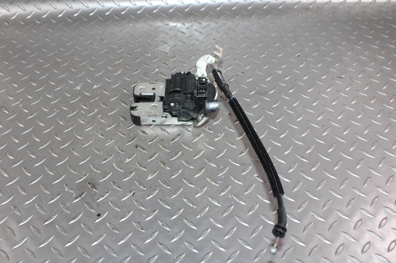 13-18 Flying Spur Electronic Rear Trunk Locking Hatch Latch OEM Factory OE WTY