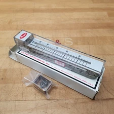 Dwyer RMB-52 Air Flow Meter, 5-50 SCFH, 70 PSI Max Pressure - NEW