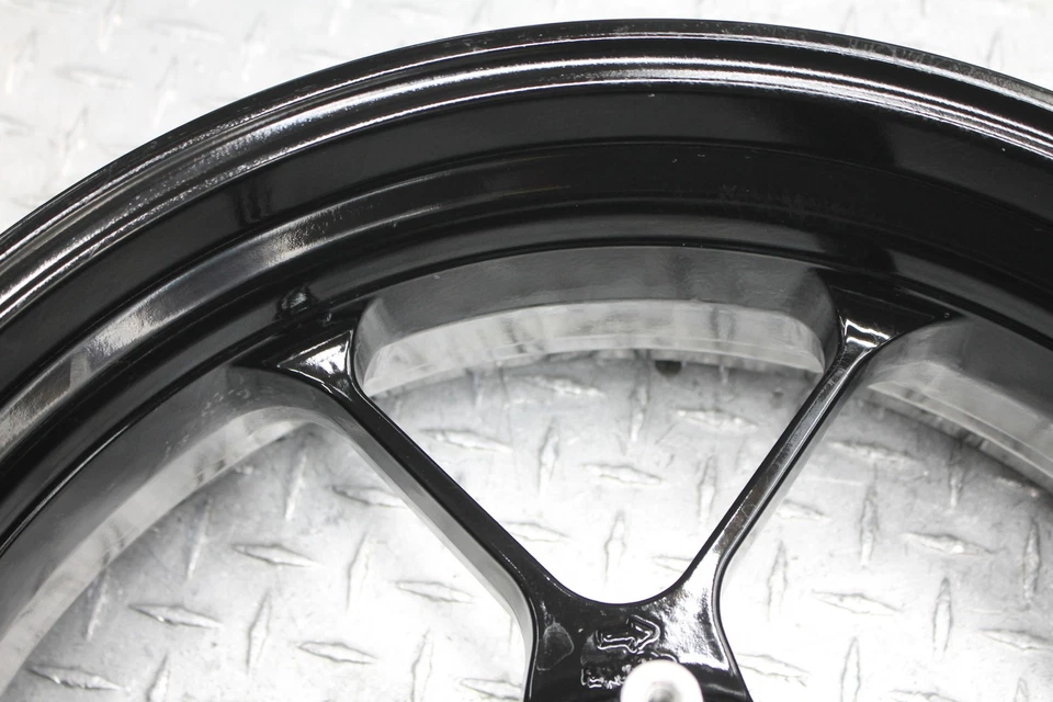 Llanta trasera Aprilia Tuono V4R Aprc 2014 ABS MT17X6,00 Foto 4 de 4