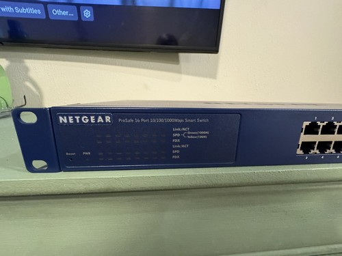 Netgear GS716T ProSafe 16 Port Network Switch - Picture 2 of 3