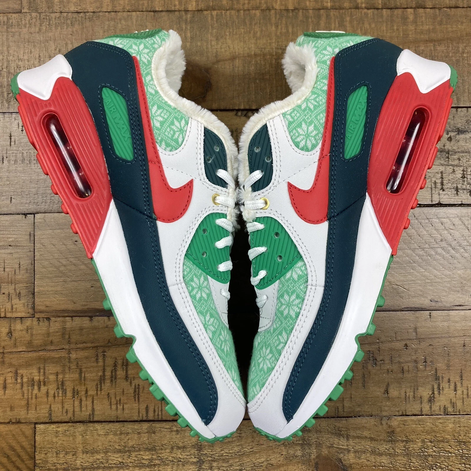 Air max 90 christmas sweater hotsell