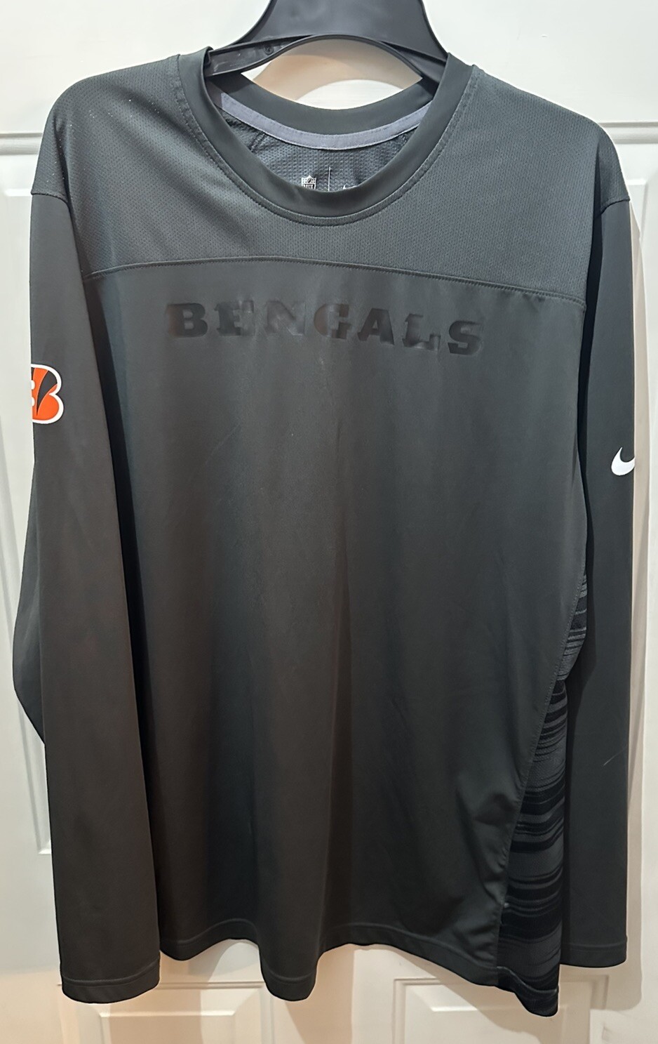 Men’s NIKE DRI FIT Cincinnati Bengals NFL On Field Long Sleeve Shirt Size XXL