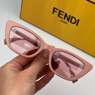 Fendi Women Sunglasses Pink Mirror Pattern Cat Eye FE40089I  display picture 1